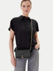 Tommy Hilfiger Torebka Th Her Flap W/Chain AW0AW17403 Czarny. Czarne torebki klasyczne damskie Tommy Hilfiger, bez wzorów, ze skóry, bez dodatków. Za 649.99 zł.