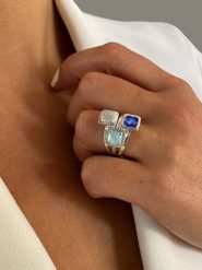 Les Petites Précieuses Srebrny pierścionek z kamieniami szlachetnymi rozmiar: 60. Niebieskie pierścionki damskie Les Petites Précieuses, z cyrkonią, srebrne. Za 322.73 zł.