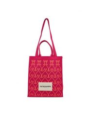 Patrizia Pepe Torebka 2B0123/K264 Różowy. Czerwone torebki klasyczne damskie Patrizia Pepe, bez wzorów, z materiału, bez dodatków. Za 489.99 zł.