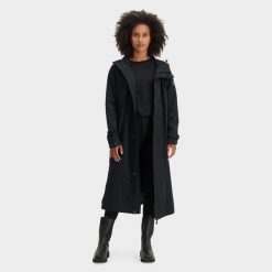 City Slicker Rain Jacket. Czarne obuwie trekkingowe damskie Agu. Za 1,309.00 zł.