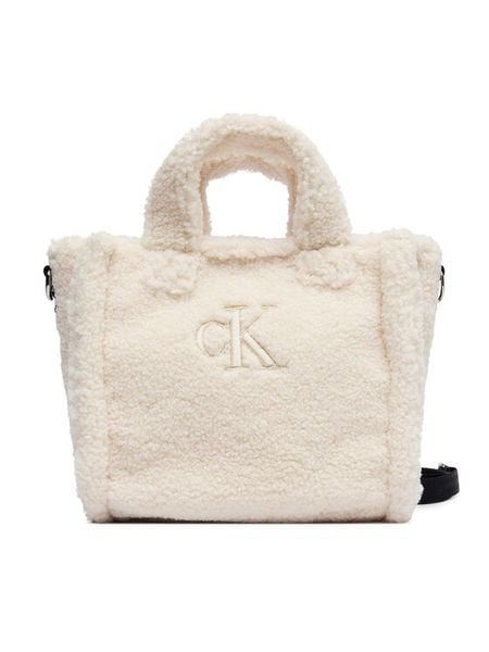 Calvin Klein Jeans Torebka Teddy Tote Bag IU0IU00355 Beżowy. Brązowe torebki klasyczne damskie Calvin Klein Jeans, bez wzorów, z jeansu, bez dodatków. Za 209.99 zł.