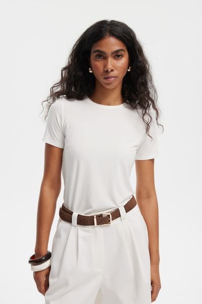 T-SHIRT NINA ECRU XS - Flawless. T-shirty damskie Flawless, uniwersalny, bez wzorów, z materiału, bez kołnierzyka. Za 229.00 zł.