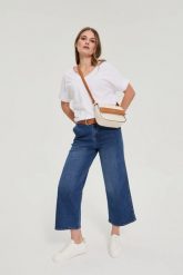 Torebka na ramię beżowa. Brązowe torebki klasyczne damskie MOODO, bez wzorów, bez dodatków. Za 109.99 zł.