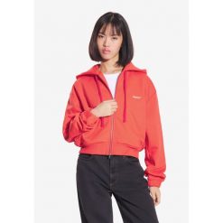 Bluza sportowa damska Prosto Bomb z kapturem. Czerwone bluzy sportowe damskie Prosto. W wyprzedaży za 276.99 zł.