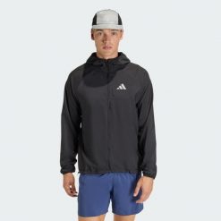Kurtka adi365 Running Essentials. Czarne kurtki treningowe męskie Adidas, bez wzorów, do biegania. Za 299.00 zł.