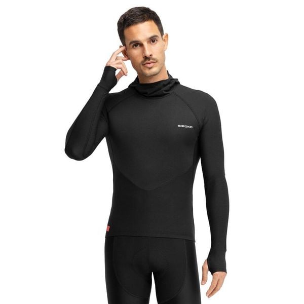 Męska kolarska termoaktywna podkoszulka potówka z kapturem Siroko DW Finestre. Czarne bielizna termoaktywna męska SIROKO, m, bez wzorów, z materiału. W wyprzedaży za 420.00 zł.