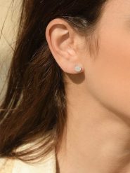 ATELIER DU DIAMANT Złote kolczyki-wkrętki "Ronds Scintillants" z diamentami rozmiar: onesize. Szare kolczyki damskie ATELIER DU DIAMANT, z diamentem, złote. Za 1,217.99 zł.