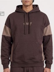 Bluza hoodie comfort fit z kontrastowymi panelami - brązowy. Brązowe bluzy sportowe męskie Sinsay, bez wzorów, sportowe, bez kołnierzyka, bez ramiączek. Za 69.99 zł.