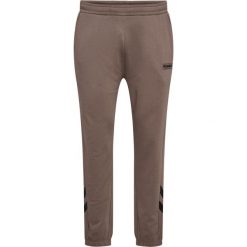 Spodnie dresowe plus Hummel Legacy. Brązowe spodnie dresowe męskie HUMMEL, bez wzorów, z dresówki. W wyprzedaży za 193.50 zł.