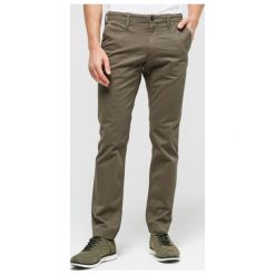 Timberland Spodnie Sargent Lake Stretch Twill Slim Chino , zielony, rozmiar 30/32. Zielone spodnie materiałowe męskie Timberland, bez wzorów, z bawełny. W wyprzedaży za 319.99 zł.