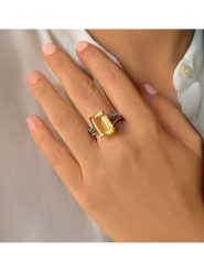 Les Petites Précieuses Srebrny pierścionek z cytrynem i cyrkonią rozmiar: 58. Szare pierścionki damskie Les Petites Précieuses, z cyrkonią, srebrne. Za 535.99 zł.