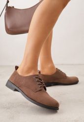 Brązowe Lakierowane Półbuty Oksfordki Sznurowane na Rzemyki Zatella. Brązowe półbuty damskie Renee, bez wzorów, z dzianiny, biznesowe, bez obcasa. Za 89.99 zł.