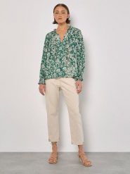 Apricot Bluzka w kolorze zielonym rozmiar: XL. Zielone bluzki damskie Apricot, xl, bez wzorów, bez kołnierzyka, bez ramiączek. Za 74.81 zł.