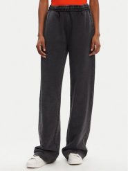 HUGO Spodnie dresowe Nolasa_B 50545019 Czarny Loose Fit. Czarne spodnie dresowe damskie Hugo, s, bez wzorów, z bawełny. Za 449.99 zł.