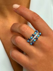 Les Petites Précieuses Pozłacany pierścionek z lapis lazuli rozmiar: 52. Niebieskie pierścionki damskie Les Petites Précieuses, z lazurytem, pozłacane. Za 304.99 zł.