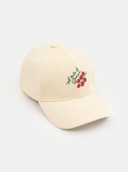 Czapka z daszkiem z haftem pomidorów - kremowy. Białe czapki z daszkiem damskie Sinsay, bez wzorów. Za 15.99 zł.