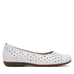 Baleriny Gabor. Białe baleriny damskie Gabor, bez wzorów, bez obcasa. Za 359.99 zł.