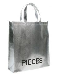 Pieces Torebka w kolorze srebrnym rozmiar: onesize. Szare torebki klasyczne damskie Pieces, bez wzorów, z materiału, bez dodatków. Za 26.31 zł.