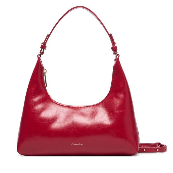 Torebka Calvin Klein. Czerwone torebki klasyczne damskie CALVIN KLEIN, bez wzorów, bez dodatków. Za 489.99 zł.