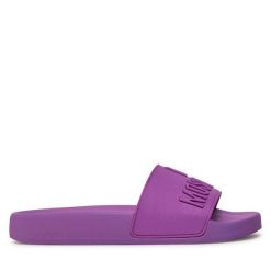Klapki LOVE MOSCHINO. Fioletowe klapki damskie Love Moschino, bez wzorów, bez obcasa. Za 389.99 zł.