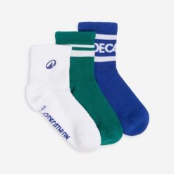Skarpety do kostki 3 sztuki. Białe skarpetki damskie Decathlon, bez wzorów, z bawełny. Za 39.99 zł.