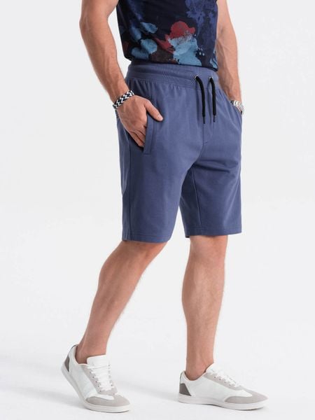 Spodenki męskie dzianinowe - ciemnoniebieskie V4 - Rozmiar: M. Niebieskie szorty męskie Ombre Clothing, z bawełny, bez kołnierzyka. W wyprzedaży za 39.99 zł.