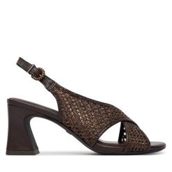 Sandały Tamaris. Brązowe sandały damskie Tamaris, bez wzorów, bez obcasa, na słupku. Za 329.99 zł.