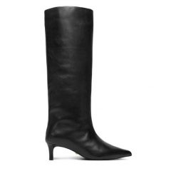 Kozaki GINO ROSSI. Czarne kozaki damskie Gino Rossi, bez obcasa, na szpilce. Za 599.99 zł.