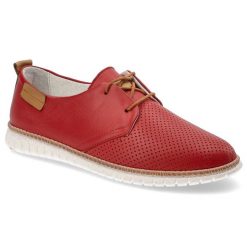 Czerwone Półbuty Artiker Stylowe Obuwie Damskie. Czerwone półbuty damskie Artiker, bez wzorów, eleganckie, bez obcasa. Za 239.00 zł.