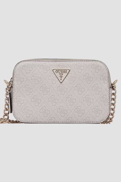 GUESS Biała logowana kopertówka damska Noelle II. Białe torebki wieczorowe Guess, z aplikacjami, ze skóry ekologicznej, biznesowe, bez kołnierzyka, bez ramiączek. W wyprzedaży za 304.99 zł.