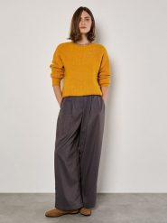 Apricot Sweter w kolorze musztardowym rozmiar: XL. Żółte swetry klasyczne damskie Apricot, xl, bez kołnierzyka. Za 118.84 zł.