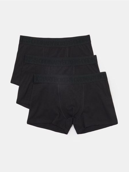 Bawełniane bokserki classic 3 pack - czarny. Czarne bokserki męskie Sinsay, bez wzorów, z bawełny. Za 29.99 zł.
