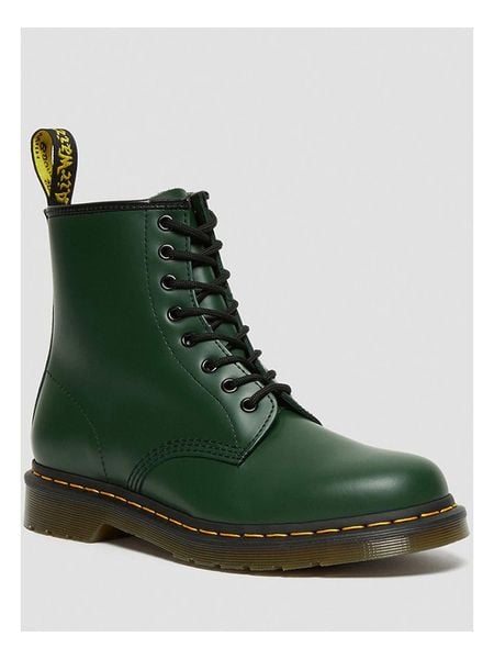 Dr. Martens Skórzane botki w kolorze zielonym rozmiar: 38. Zielone botki damskie Dr. Martens, z okrągłym noskiem, bez obcasa, bez zapięcia. Za 654.23 zł.