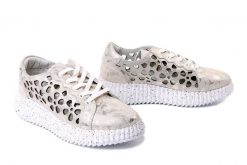 ARTIKER RELAKS 58C1263 flower-11, półbuty damskie. Szare półbuty damskie Artiker Relaks, w ażurowe wzory, ze skóry, bez obcasa. Za 204.90 zł.