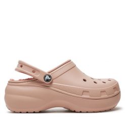 Klapki Crocs. Czerwone klapki damskie Crocs, bez wzorów, bez obcasa. Za 229.99 zł.
