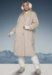 Beżowy Jednorzędowy Płaszcz Oversize z Kieszeniami Zdobiony Tłoczonym Wzorem Wennith. Brązowe płaszcze damskie Born2be, m, z aplikacjami, z jeansu, eleganckie. Za 389.99 zł.
