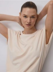 T-shirt z modalem - jasnożółty. Żółte t-shirty damskie Reserved, l, bez wzorów, z dzianiny, bez kołnierzyka. Za 69.99 zł.