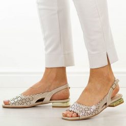 Złote sandały damskie na obcasie Potocki 43339. Żółte sandały damskie POTOCKI, bez wzorów, ze skóry, bez obcasa, na obcasie. Za 169.00 zł.