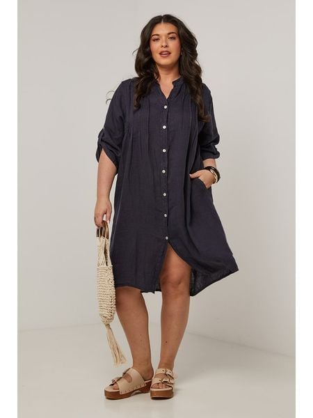 Curvy Lady Lniana sukienka w kolorze granatowym rozmiar: 44/46. Niebieskie sukienki damskie Curvy Lady, bez wzorów, ze lnu, klasyczne, bez kołnierzyka, bez ramiączek, midi. Za 139.20 zł.