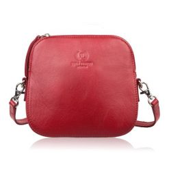 Mała torebka damska skórzana kopertówka na ramię crossbody do ręki czerwona Paolo Peruzzi AY-24-RD. Czerwone torebki wieczorowe bez wzorów, z materiału, eleganckie, bez kołnierzyka, bez ramiączek. Za 139.00 zł.