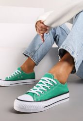 Zielone Trampki Przed Kostkę o Klasycznym Fasonie Wilarosa. Zielone trampki i tenisówki damskie Born2be, bez wzorów, z jeansu, przed kostkę. Za 39.99 zł.