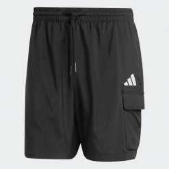 Szorty Essentials Small Logo Cargo Chelsea. Brązowe szorty męskie Adidas, xs, z materiału, na fitness i siłownię. Za 179.00 zł.