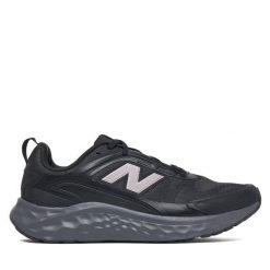 Buty do biegania New Balance. Czarne obuwie do biegania damskie New Balance. Za 449.99 zł.