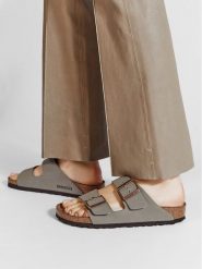 Birkenstock Klapki Arizona Bs 0151213 Szary. Szare klapki damskie Birkenstock, bez wzorów, ze skóry, bez obcasa. Za 339.99 zł.
