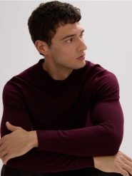 Sweter z wełny merino - bordowy. Czerwone swetry męskie Reserved, l, bez wzorów, z wełny, bez kołnierzyka. Za 199.99 zł.