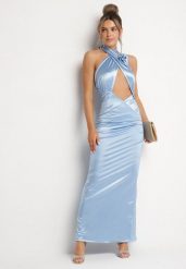 Jasnoniebieska Satynowa Sukienka Wiązana na Szyi z Wycięciem pod Biustem i Różyczką Roneza. Niebieskie sukienki damskie Born2be, bez wzorów, z satyny, eleganckie, bez kołnierzyka, bez ramiączek, maxi. W wyprzedaży za 143.99 zł.