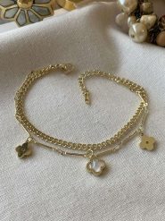 Luseera Pozłacana bransoletka z elementami ozdobnymi rozmiar: onesize. Białe bransoletki damskie Luseera, pozłacane. Za 43.99 zł.