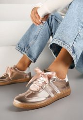 Szampańskie Sneakersy Tenisówki Lakierowane Ozdobione Koronką Deolana. Żółte trampki i tenisówki damskie Born2be, z aplikacjami, z jeansu. Za 69.99 zł.