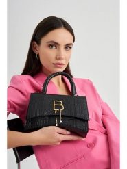 Lucky Bees Torebka w kolorze czarnym - 22 x 16 x 8 cm rozmiar: onesize. Czarne torebki klasyczne damskie Lucky Bees, bez wzorów, z materiału, bez dodatków. Za 73.99 zł.