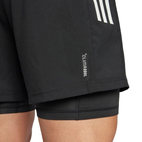 Szorty Own the Run CLIMACOOL 2-in-1. Czarne szorty męskie Adidas, bez wzorów, sportowe. Za 199.00 zł.